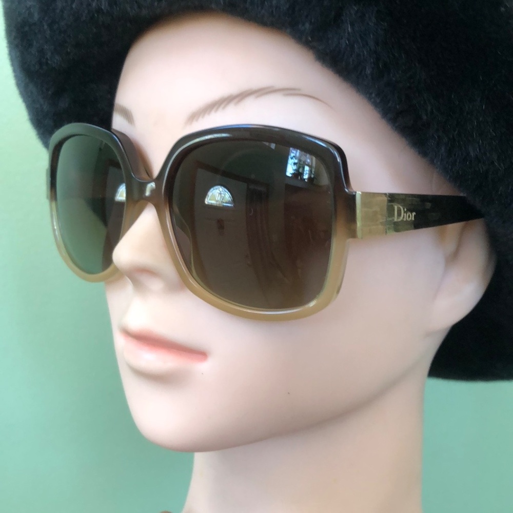 Christian Dior Polarized Sunglasses - Picture 5 of 10